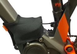 KTM Neopren Cover - Schutzhülle Aufnahme Rahmenakku Semi-integriert -EBIKE Verkäufe ktm schutzhuelle akkuaufnahme action